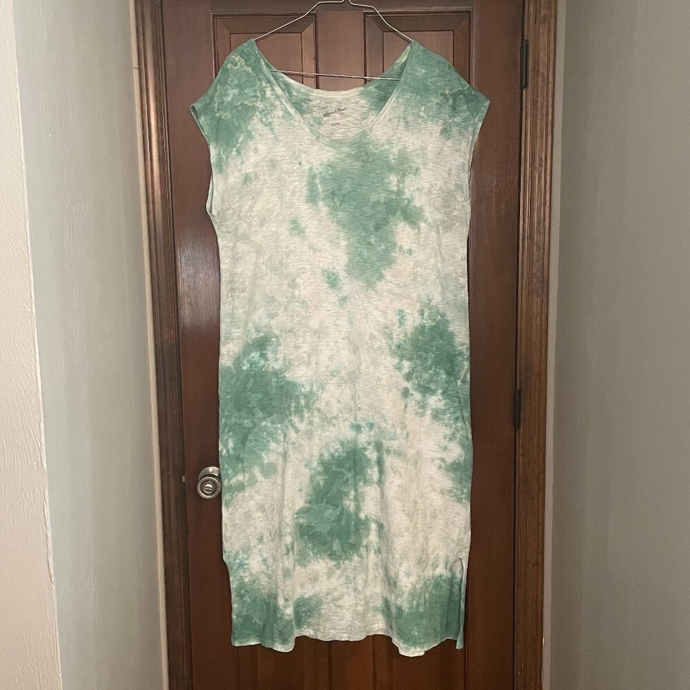 Size 1X green/white Universal Thread short sleeve, midi T-shirt dress